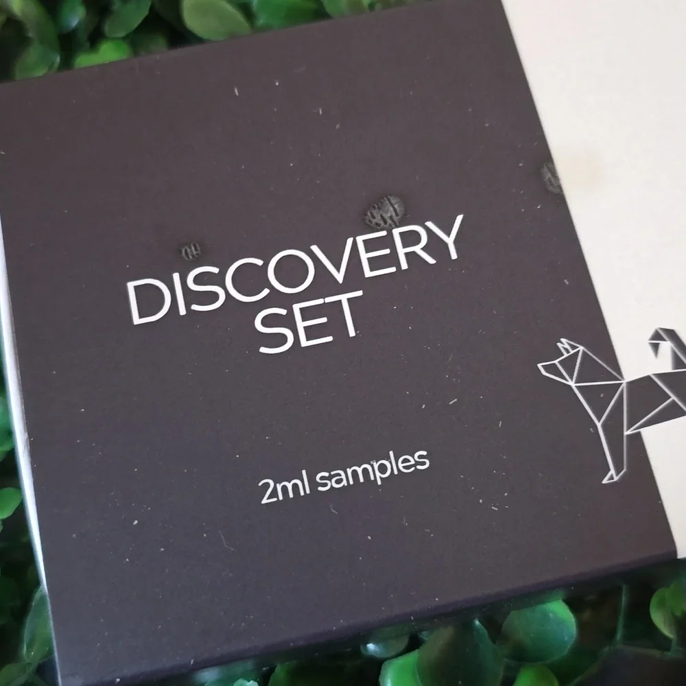 Maison des Animaux Fragrances Discovery Set Sample Spray Pack 2ml - Picture 3 of 3